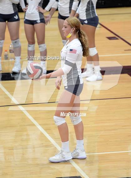 Thumbnail 1 in Capistrano Valley @ JSerra Catholic photogallery.