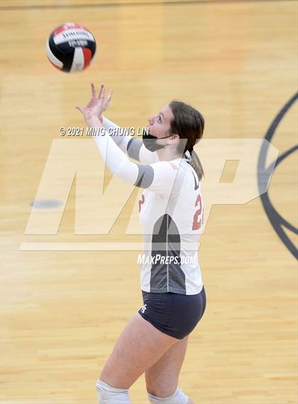 Thumbnail 1 in Capistrano Valley @ JSerra Catholic photogallery.