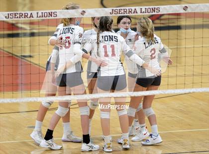 Thumbnail 1 in Capistrano Valley @ JSerra Catholic photogallery.
