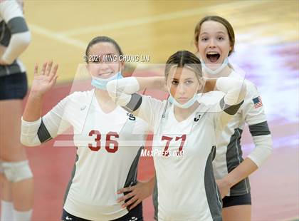 Thumbnail 3 in Capistrano Valley @ JSerra Catholic photogallery.