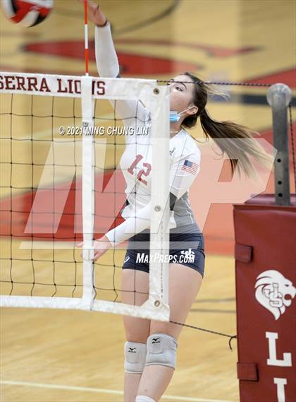 Thumbnail 2 in Capistrano Valley @ JSerra Catholic photogallery.