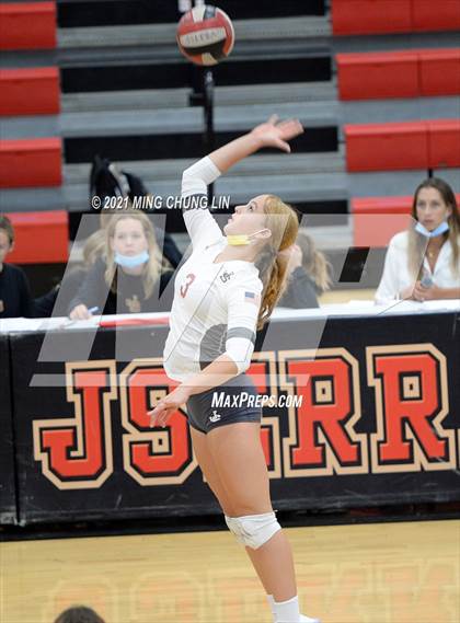 Thumbnail 1 in Capistrano Valley @ JSerra Catholic photogallery.