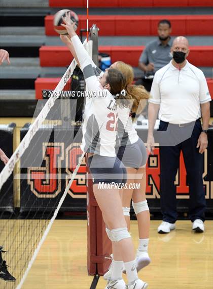 Thumbnail 1 in Capistrano Valley @ JSerra Catholic photogallery.