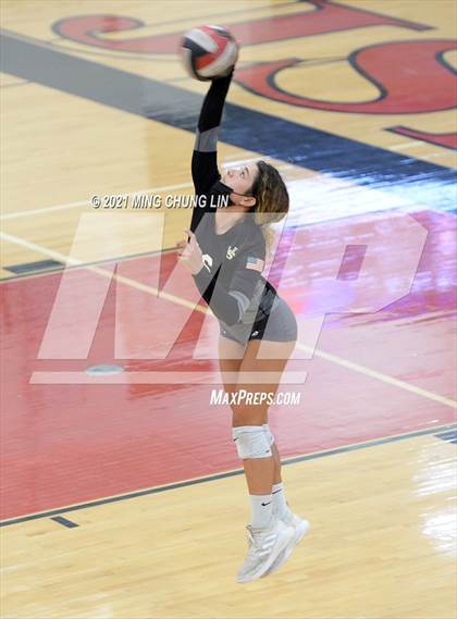 Thumbnail 2 in Capistrano Valley @ JSerra Catholic photogallery.