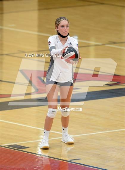 Thumbnail 1 in Capistrano Valley @ JSerra Catholic photogallery.