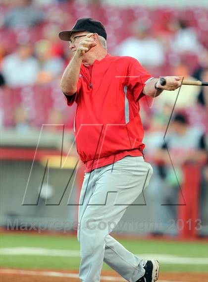 Thumbnail 3 in Carroll vs. Martin (UIL 5A Region 1 Finals) photogallery.