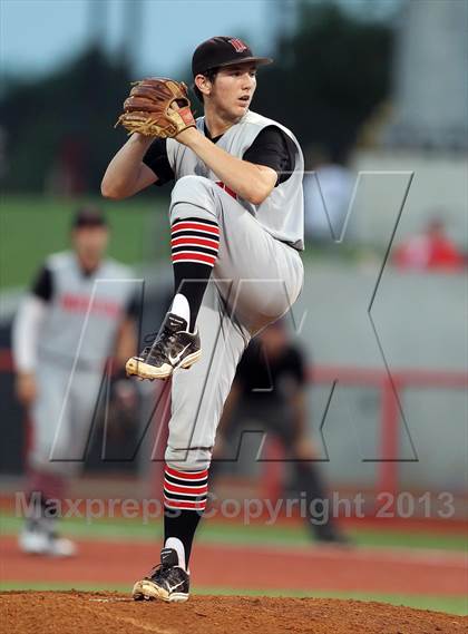 Thumbnail 1 in Carroll vs. Martin (UIL 5A Region 1 Finals) photogallery.