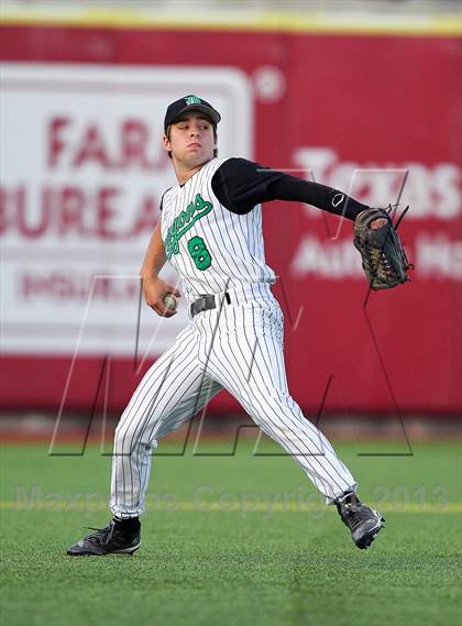 Thumbnail 3 in Carroll vs. Martin (UIL 5A Region 1 Finals) photogallery.