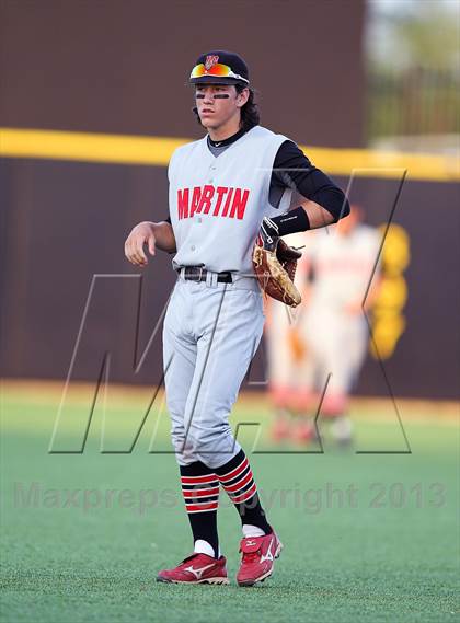 Thumbnail 3 in Carroll vs. Martin (UIL 5A Region 1 Finals) photogallery.
