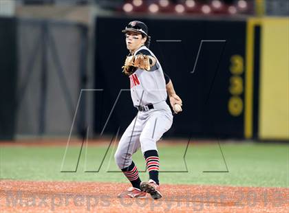 Thumbnail 3 in Carroll vs. Martin (UIL 5A Region 1 Finals) photogallery.