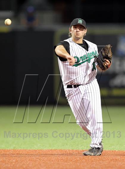 Thumbnail 2 in Carroll vs. Martin (UIL 5A Region 1 Finals) photogallery.