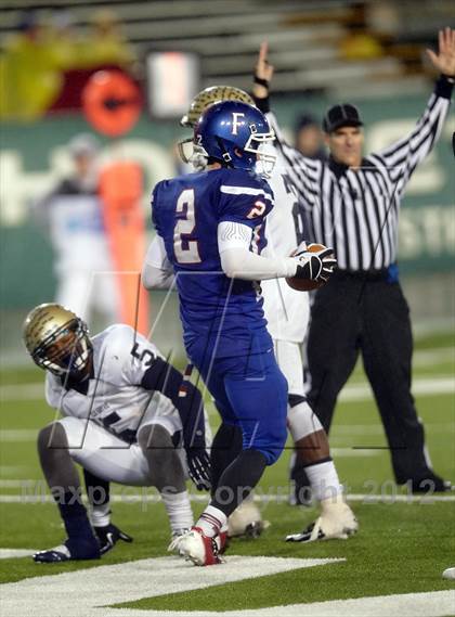 Thumbnail 3 in Elk Grove vs. Folsom (CIF SJS D2 Final) photogallery.