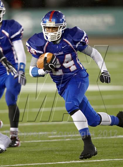 Thumbnail 3 in Elk Grove vs. Folsom (CIF SJS D2 Final) photogallery.