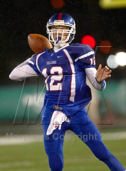 Thumbnail 3 in Elk Grove vs. Folsom (CIF SJS D2 Final) photogallery.