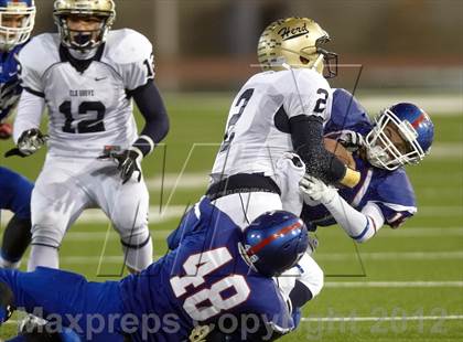 Thumbnail 3 in Elk Grove vs. Folsom (CIF SJS D2 Final) photogallery.