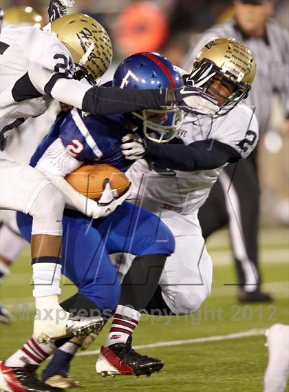 Thumbnail 3 in Elk Grove vs. Folsom (CIF SJS D2 Final) photogallery.