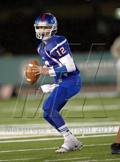 Thumbnail 2 in Elk Grove vs. Folsom (CIF SJS D2 Final) photogallery.