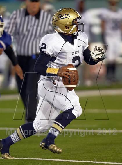 Thumbnail 3 in Elk Grove vs. Folsom (CIF SJS D2 Final) photogallery.