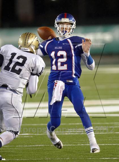Thumbnail 3 in Elk Grove vs. Folsom (CIF SJS D2 Final) photogallery.