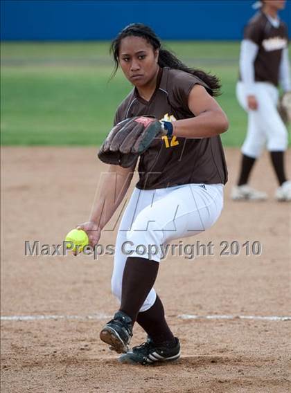 Thumbnail 2 in El Camino @ Rancho Bernardo photogallery.