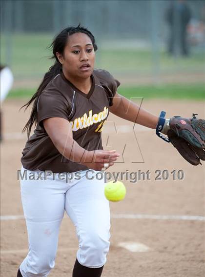 Thumbnail 2 in El Camino @ Rancho Bernardo photogallery.