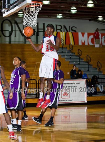Thumbnail 3 in Humble @ Alief Taylor (McDonalds Texas Invitational) photogallery.