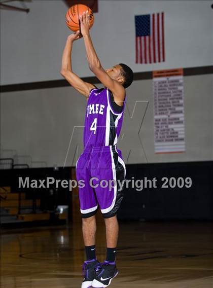 Thumbnail 2 in Humble @ Alief Taylor (McDonalds Texas Invitational) photogallery.