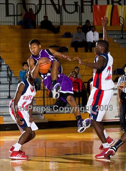 Thumbnail 1 in Humble @ Alief Taylor (McDonalds Texas Invitational) photogallery.