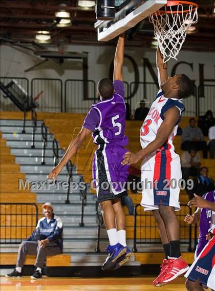 Thumbnail 1 in Humble @ Alief Taylor (McDonalds Texas Invitational) photogallery.