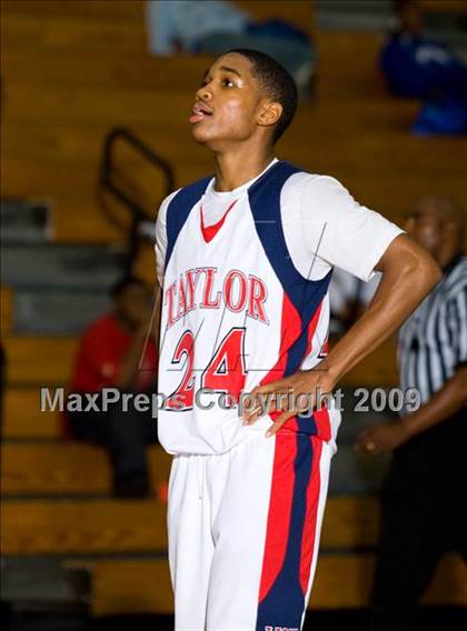 Thumbnail 2 in Humble @ Alief Taylor (McDonalds Texas Invitational) photogallery.