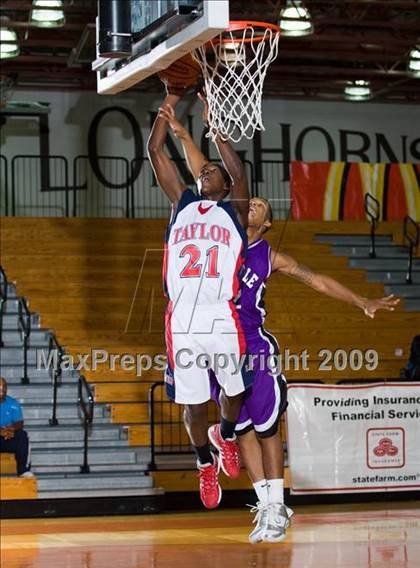 Thumbnail 3 in Humble @ Alief Taylor (McDonalds Texas Invitational) photogallery.