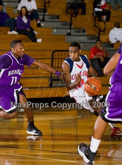 Thumbnail 1 in Humble @ Alief Taylor (McDonalds Texas Invitational) photogallery.