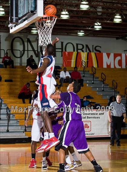 Thumbnail 2 in Humble @ Alief Taylor (McDonalds Texas Invitational) photogallery.