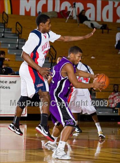 Thumbnail 3 in Humble @ Alief Taylor (McDonalds Texas Invitational) photogallery.