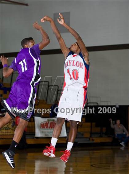 Thumbnail 3 in Humble @ Alief Taylor (McDonalds Texas Invitational) photogallery.