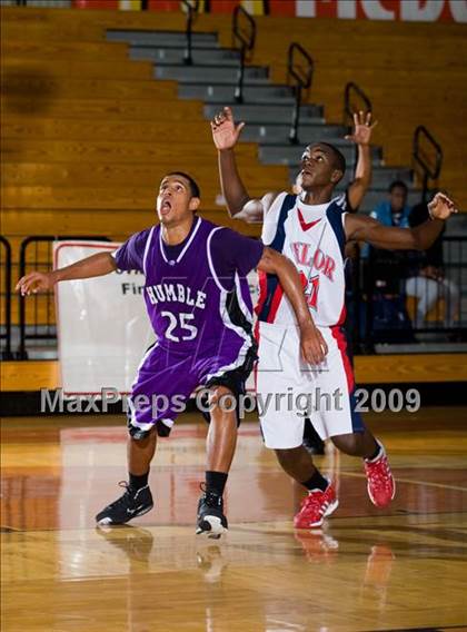 Thumbnail 2 in Humble @ Alief Taylor (McDonalds Texas Invitational) photogallery.