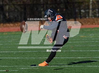 Thumbnail 1 in Sheehan @ Lyman Hall photogallery.