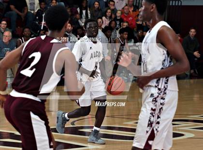 Thumbnail 2 in Fulton vs Alcoa (R2AA Championship) photogallery.
