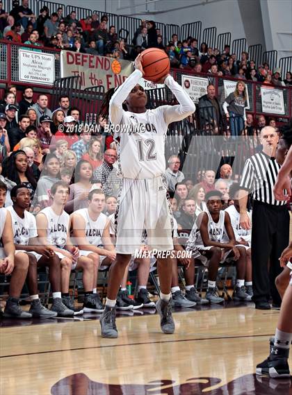 Thumbnail 2 in Fulton vs Alcoa (R2AA Championship) photogallery.