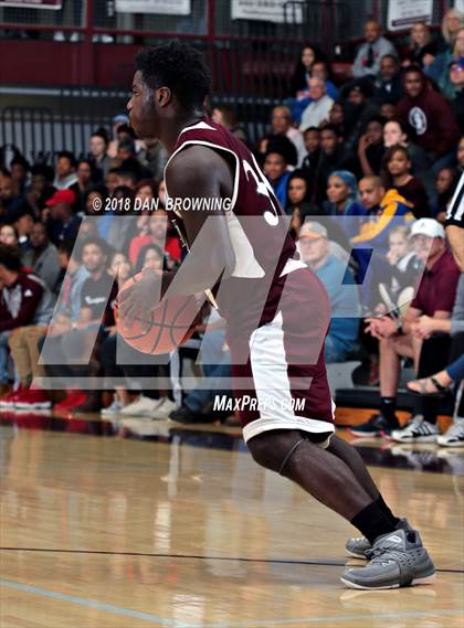 Thumbnail 2 in Fulton vs Alcoa (R2AA Championship) photogallery.