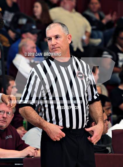 Thumbnail 3 in Fulton vs Alcoa (R2AA Championship) photogallery.
