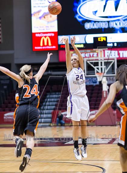 Thumbnail 1 in Bishop Guilfoyle vs. Clarion Area (PIAA Class A Quarterfinal) photogallery.