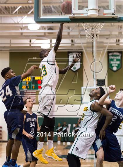 Thumbnail 2 in Washington-Lee @ Wakefield (George Long Holiday Hoops Tournament) photogallery.