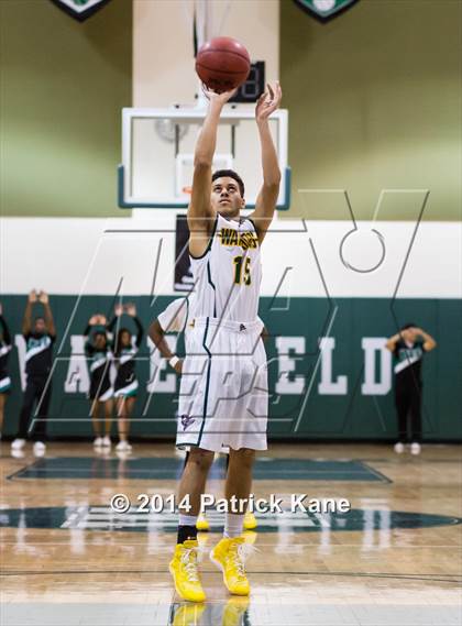 Thumbnail 2 in Washington-Lee @ Wakefield (George Long Holiday Hoops Tournament) photogallery.