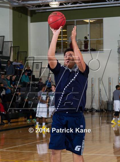 Thumbnail 2 in Washington-Lee @ Wakefield (George Long Holiday Hoops Tournament) photogallery.