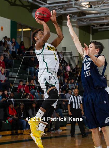 Thumbnail 1 in Washington-Lee @ Wakefield (George Long Holiday Hoops Tournament) photogallery.