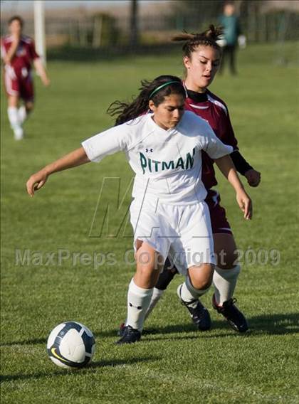 Thumbnail 1 in Los Banos @ Pitman photogallery.