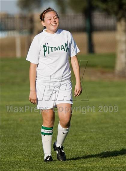 Thumbnail 2 in Los Banos @ Pitman photogallery.