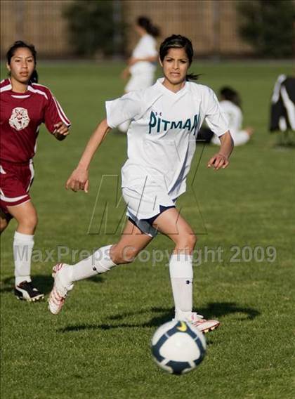 Thumbnail 1 in Los Banos @ Pitman photogallery.