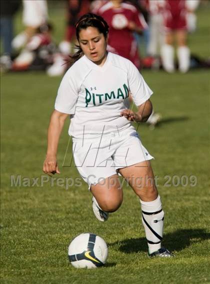 Thumbnail 3 in Los Banos @ Pitman photogallery.